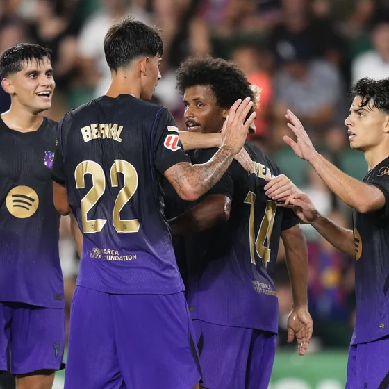 Carrusel domingo | La ambición de Flick obliga al Barça a reforzar la delantera pensando en la Champions: "Lo necesita desde enero"