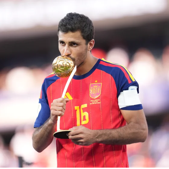 El Sanedrín | "La tarde en la que el Madrid anuncia el fichaje más caro de su historia y la renovación de Vinicius queda eclipsada por la decisión de Rodri"