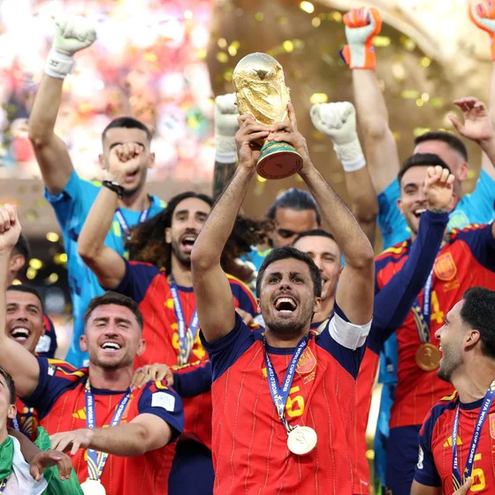 El Larguero completo | ¡España es campeona del mundo! Protagonistas, análisis, reacciones... en un programa para el recuerdo