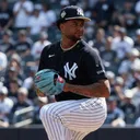 Luis Gil Sharp, Yanks Lose to Mets 6-4