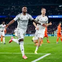 El Sanedrín | Álvaro Benito reivindica el "espíritu" del Real Madrid tras recuperar el liderato de la liga: "A veces somos demasiado exigentes..."